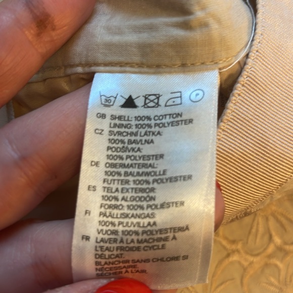 H&M nude floral appliqué shorts Size EU 40 or CA 10 - Picture 6 of 6